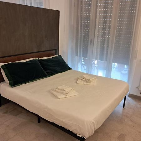 Dimora 128 Stazione Centrale Napoli Экстерьер фото